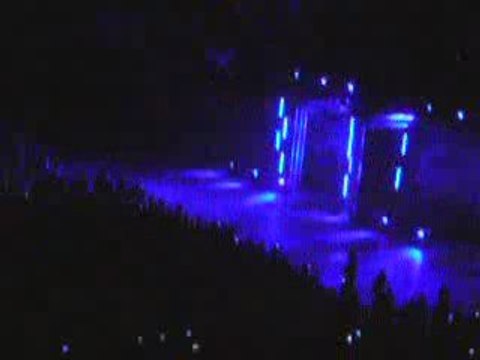 Wwe Bercy 26/09 : Entrée de The Undertaker !