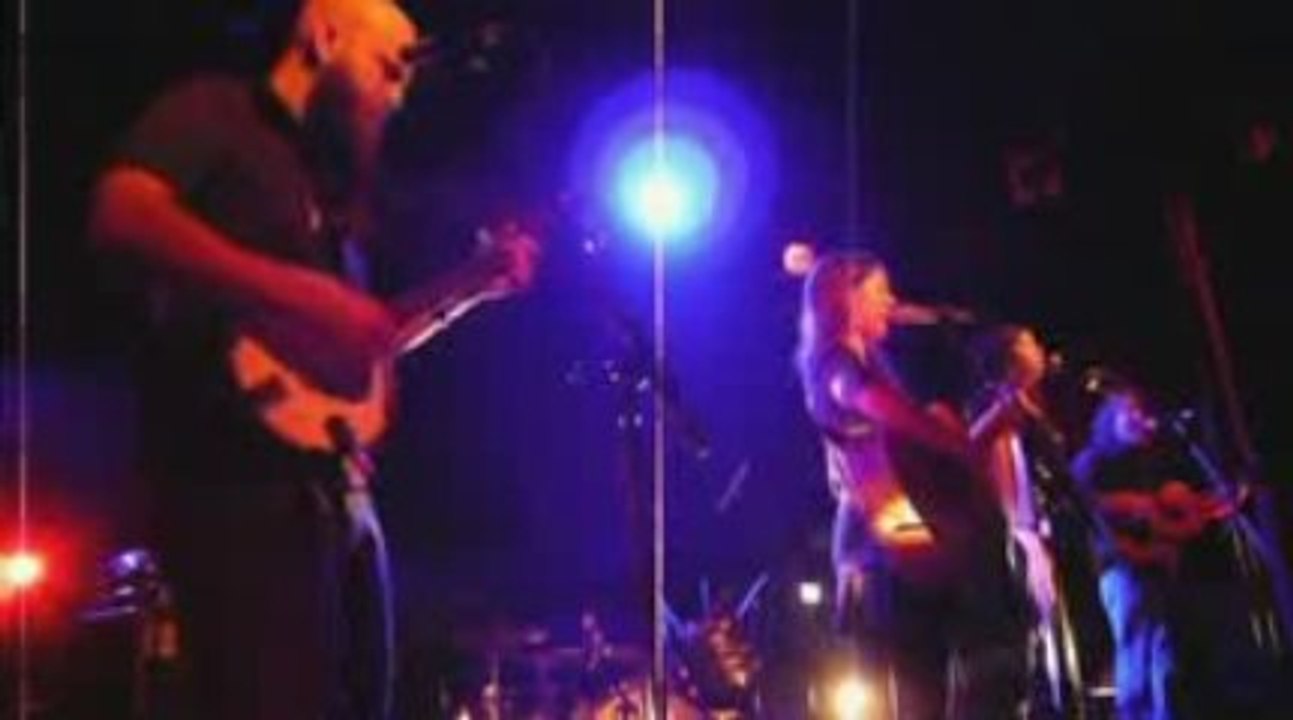 2008-11-14 - Alela Diane & friends - Poitiers (1)