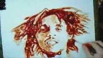 il dessine un portrait de bob marley avec du ketchup