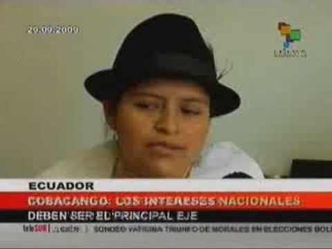 Indígenas ecuatorianos en mesa de diálogo con ejecutivo
