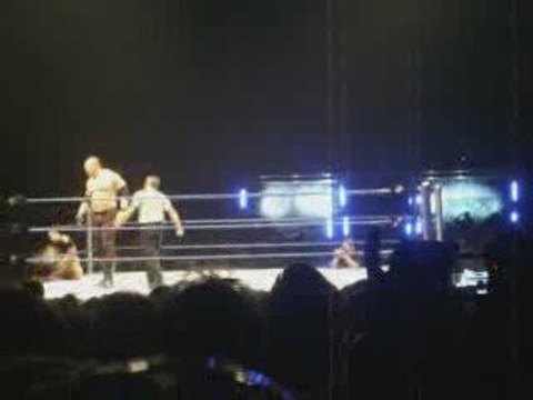 wwe smackdown bercy le 26/09/09 morrison -kane (2)