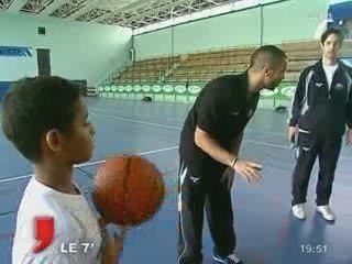 4 basketteurs de l'Hermine au gymnase des Dervallières