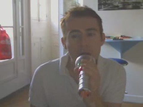 Wiwi égratigne One in ten