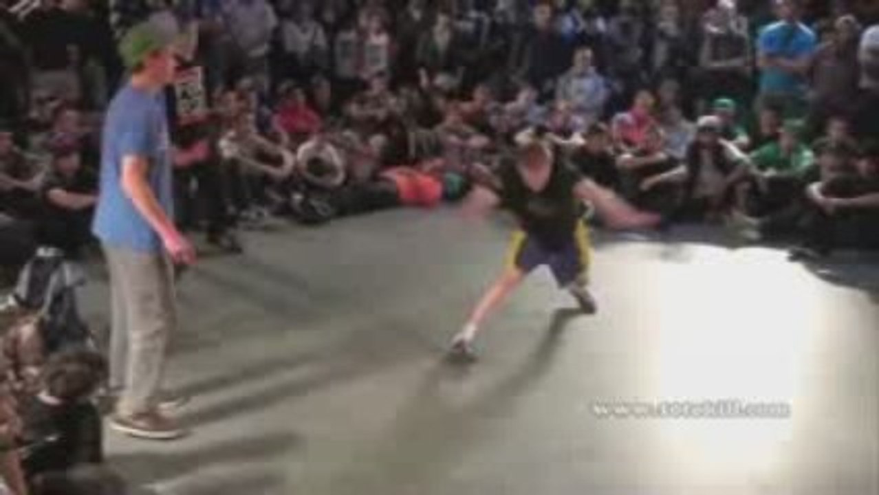 Smokemon Vs Floor Burning -  Battle of Honour 2009