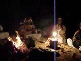 Musique et feu de camp dans le Wadi Rum