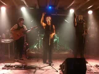 Bumbledee en concert à La Cave