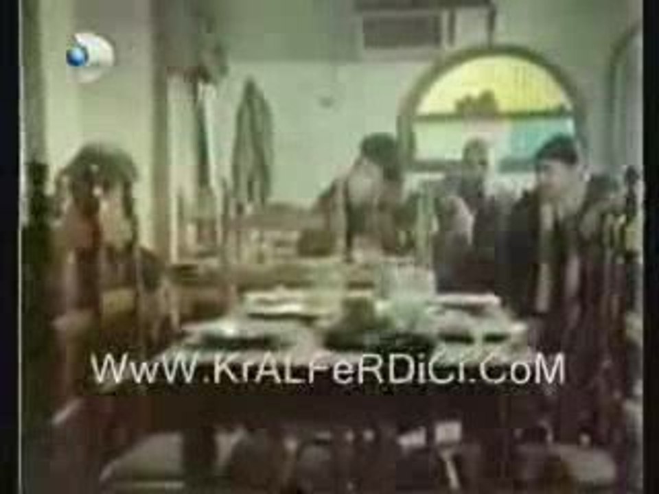 Ferdi Tayfur-Necla Nazır düet (Ne çikar) filmden