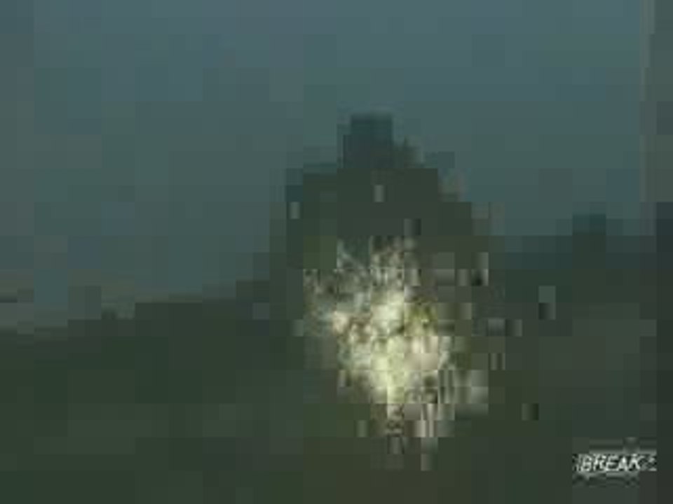 Молния попадает в дерево, очень близко  lightning, zipper