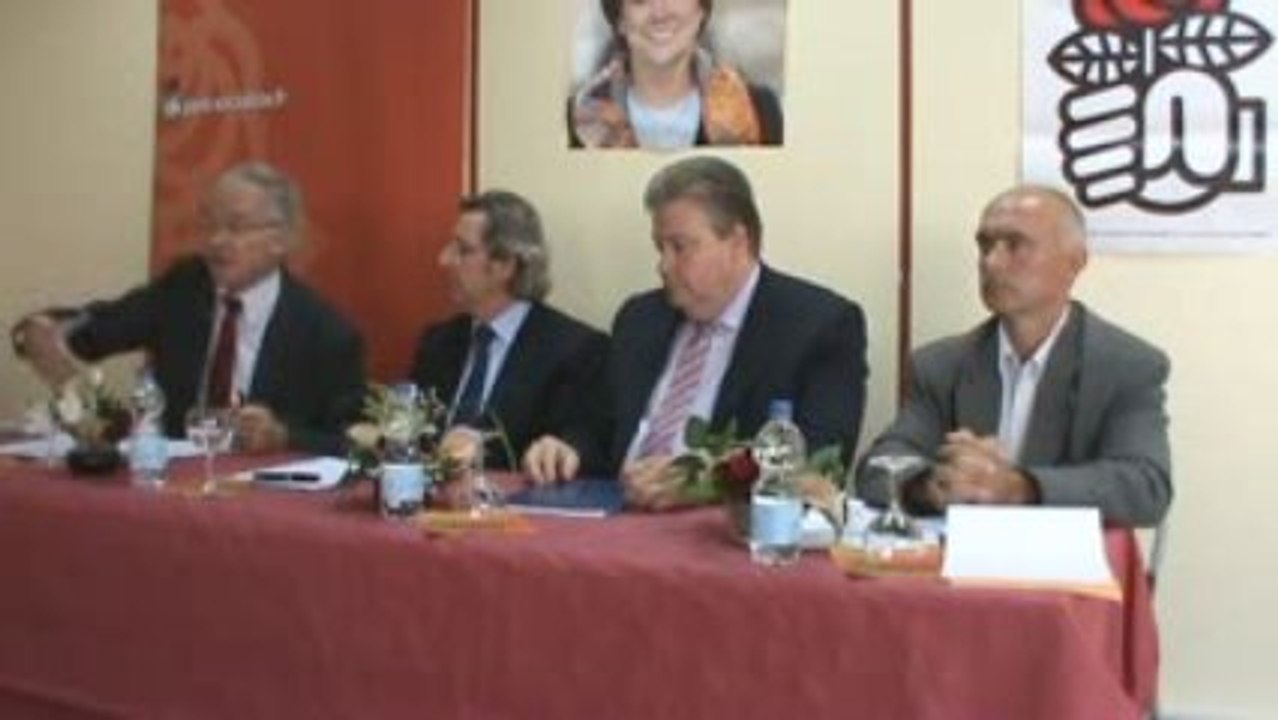 Conférence de presse sur la crise du lait 3/4