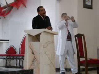 boy thode zingt voor ons