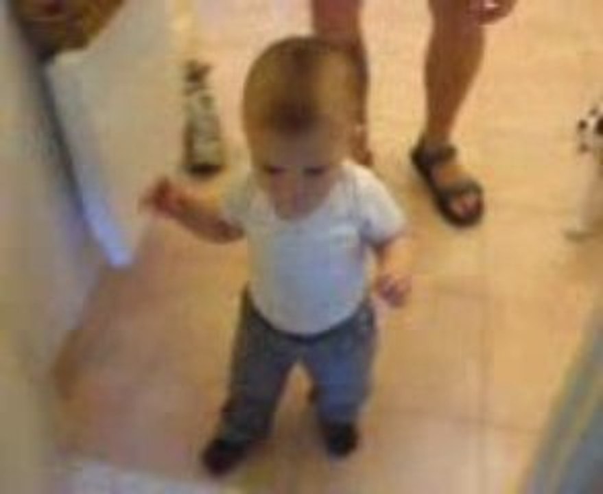 les premiers pas d'Hugo 1/2