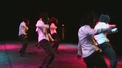 Michael Jackson passe l'info que Miss Leï est dangereuse