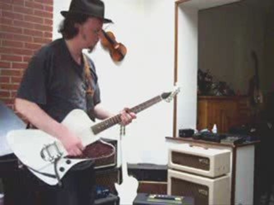 Marshall Class 5 vs Vox AC4