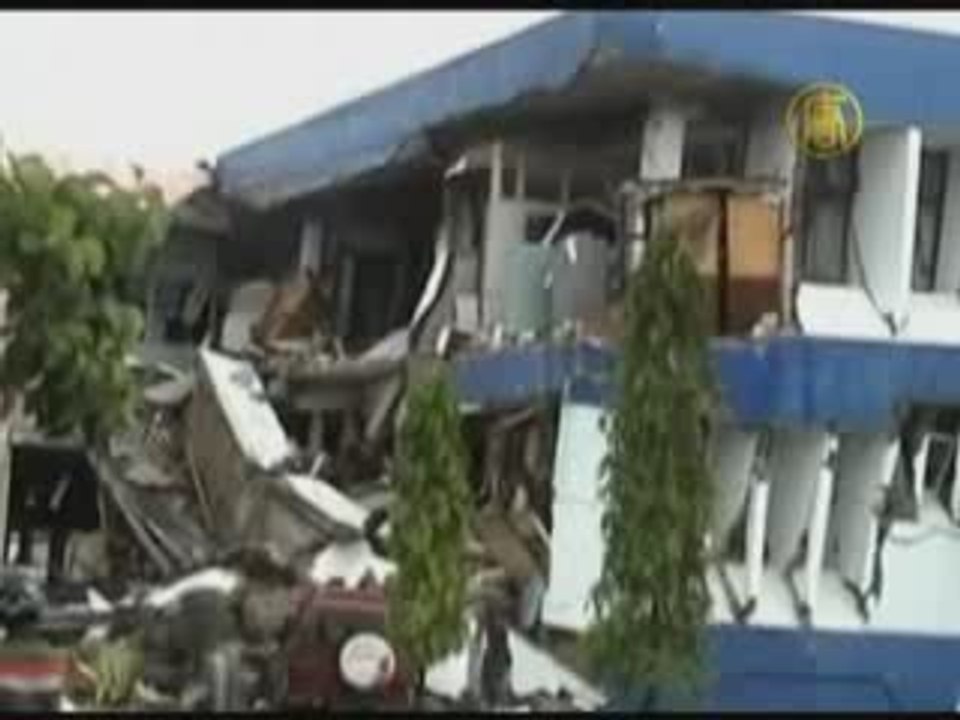 Sumatras Quake Rescue Efforts Hindered
