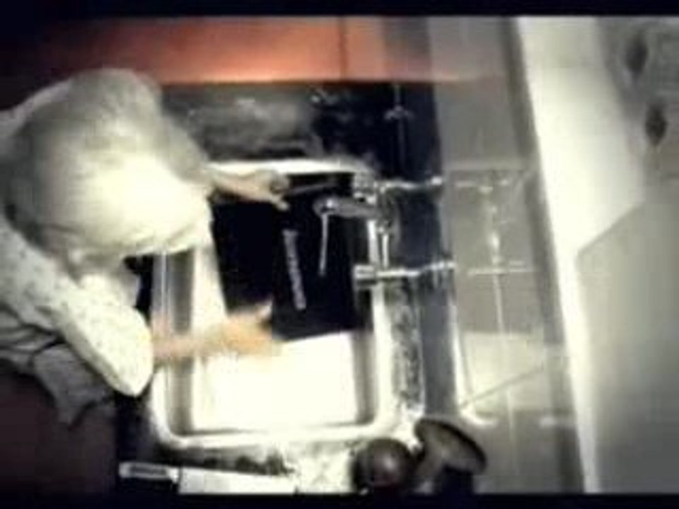 BB1:lass deine oma nie mit dem laptop alleine