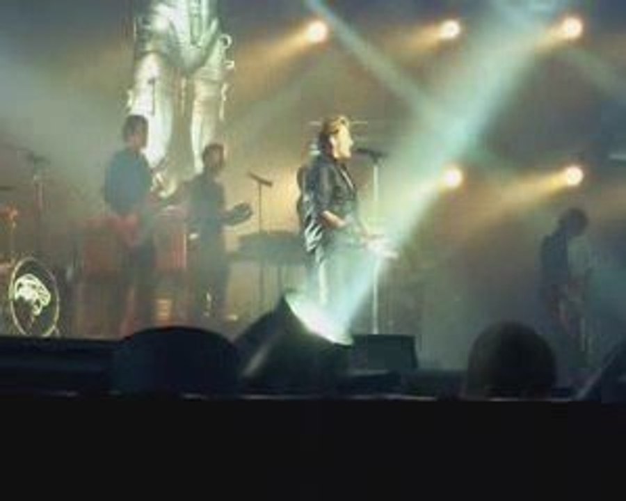 JOHNNY HALLYDAY  A FOREST NATIONAL "ET MAINTENANT"