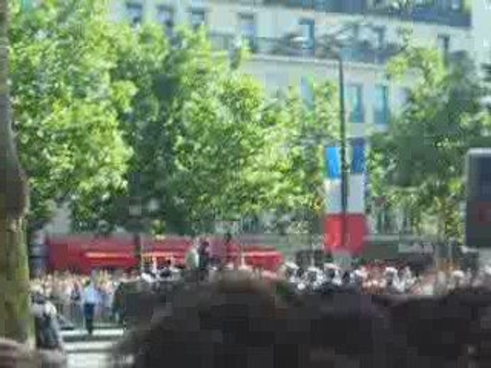 Défilé du 14 juillet 2009 - passage Sarkozy