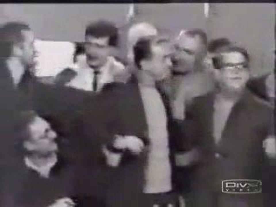 Teodor Brateş 14.40  Ion Iliescu este fiul unui revoluţionar