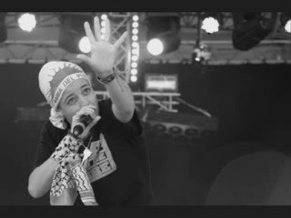 Interview avec Keny Arkana à fest Inrocks 2