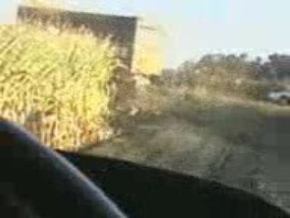 Le new holland a la remoque