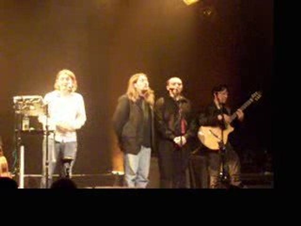 Alex et sa guitare : les cadeaux