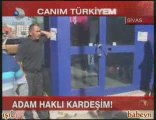 Canım Türkiyem  Bankamatiğe Kilit vuran Adam
