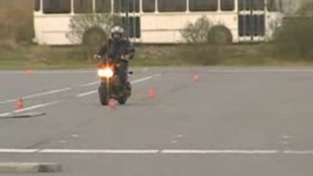 Stage sécurité ECF du Moto Club Les Bolides d'Allouagne
