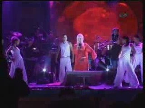 Ajda Pekkan, Hasankeyf'te Hayranlarını Coşturdu