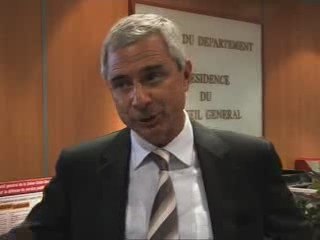 Claude Bartolone vote pour la défense du service public