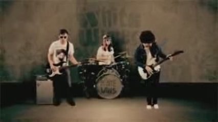 White Wires - In My Bed