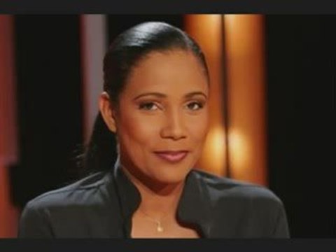 Christine Kelly (TF1) : Internet, un repère de zoophiles