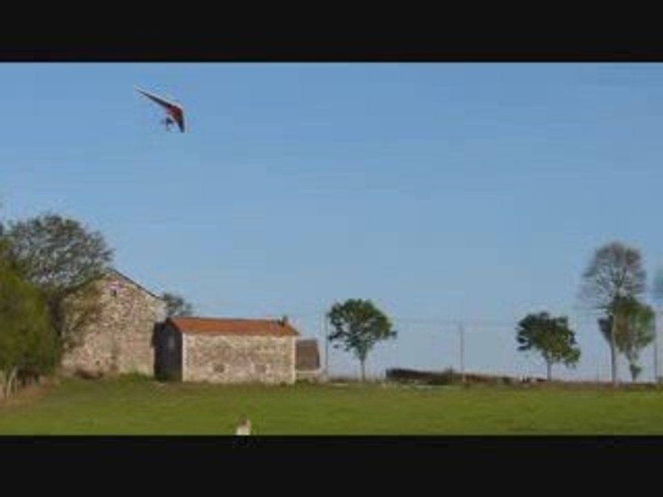 Attérrissage en ULM dans un champ en Haute-Loire