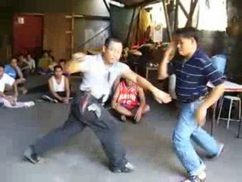 Filipino Combat Knife Figthing