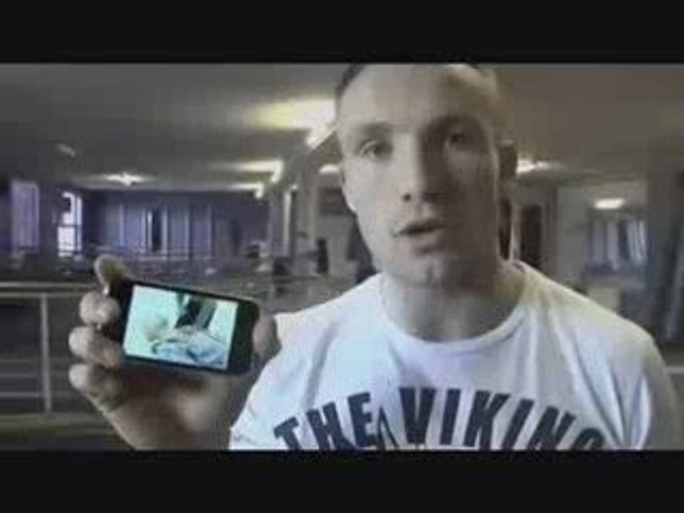 Mikkel Kessler laver knock out på træningsbanen!