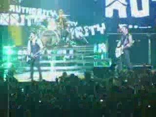 Green Day - Minority