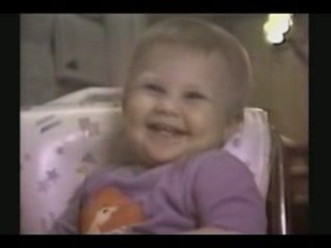 Bébé Gentil; Méchant