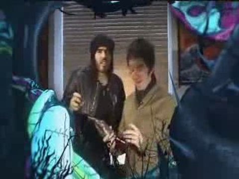 Noel accepting 'Best British Band' NME Award