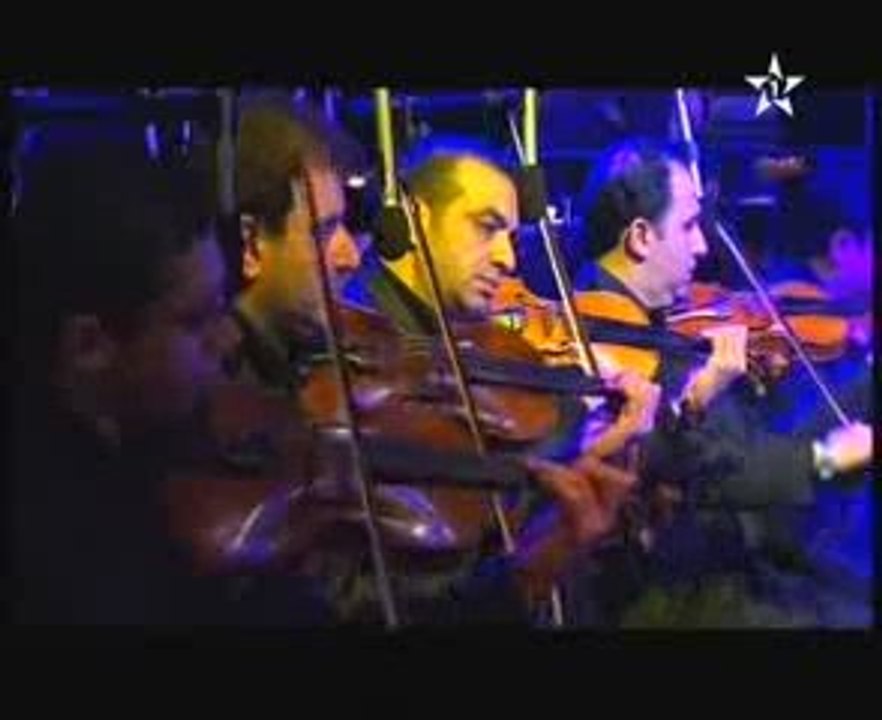 Warda Al-Jazairia - Fe Yum W Leila (Mawazine 2009)