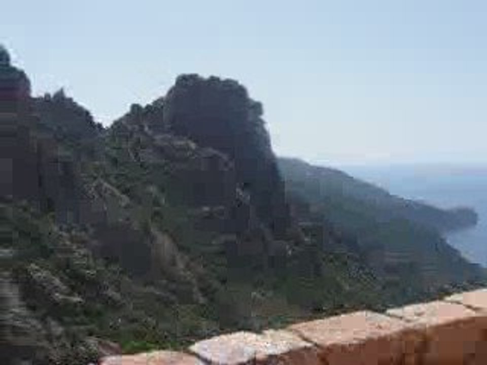 Une Harley au Calanques de Piana
