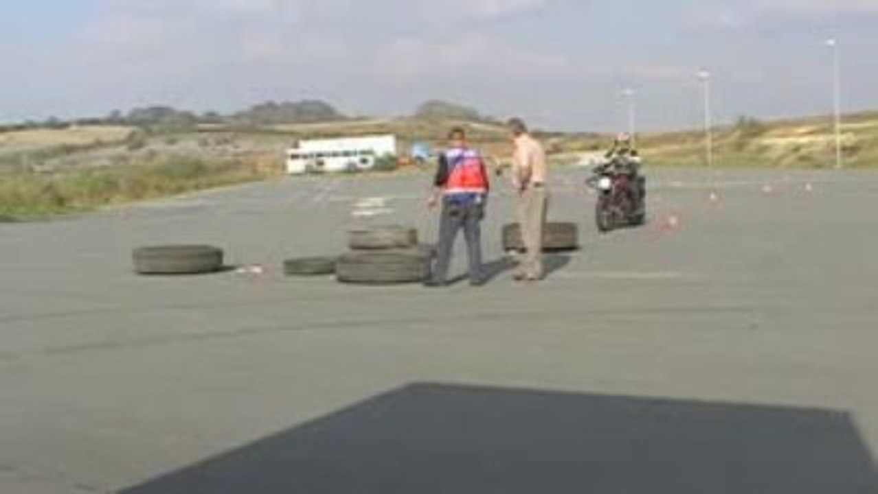 Stage sécurité ECF du Moto Club Les Bolides d'Allouagne