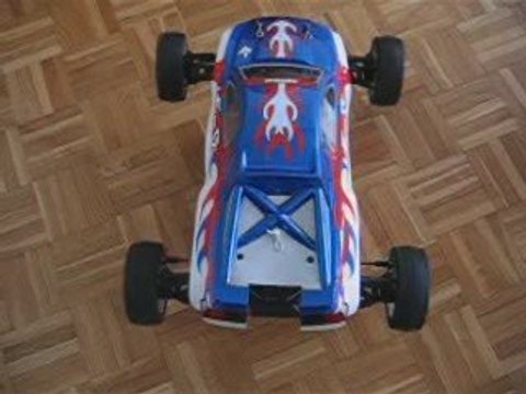 KYOSHO 4ROUES MOTRICES ET DIRECTRICES PARTIE2