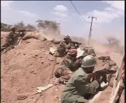 الحوثيون ..هجوم ساحق للجيش على أوكار الارهابيين الحوثيين2