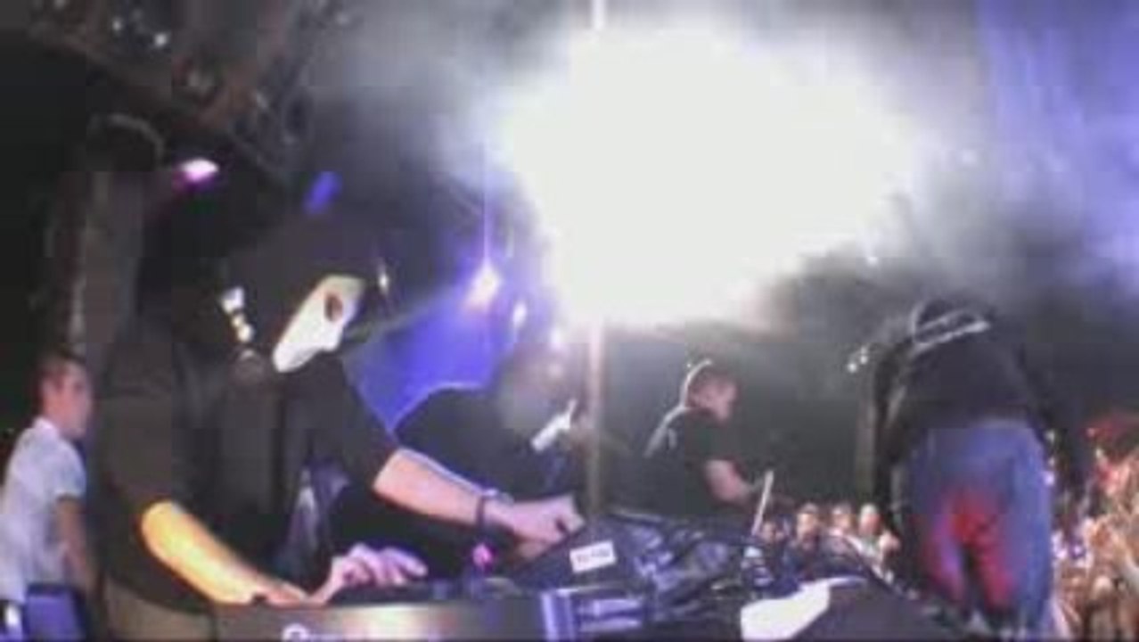 Angerfist Live @ Cap'tain (Official)