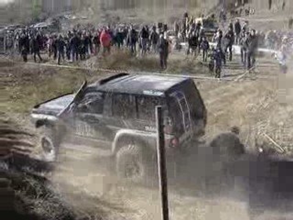 spectateurs russes écrasés par un 4X4