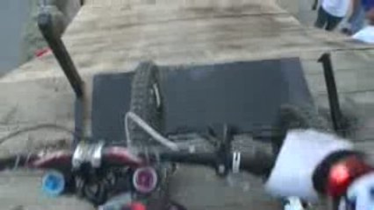 Descente Red Bull