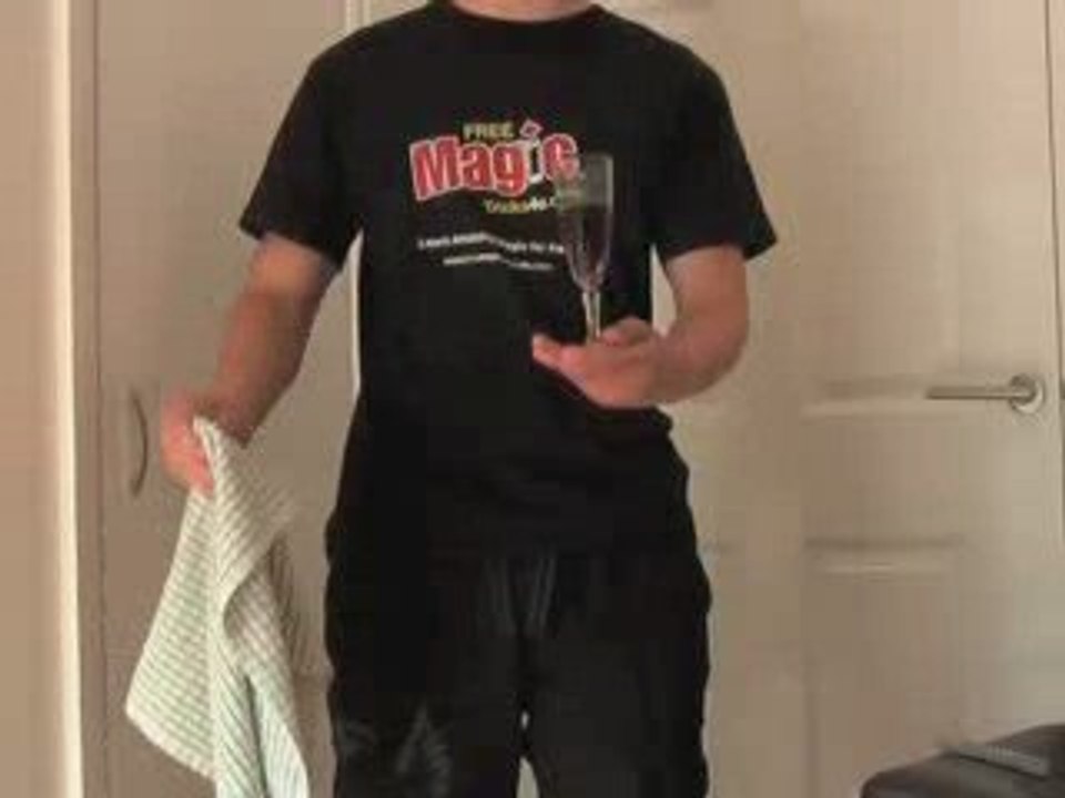 Cool Magic Tricks - Appearing Glass