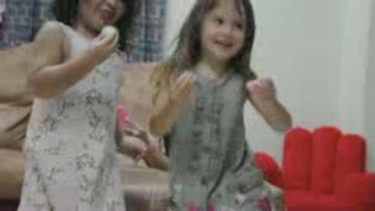Sarah Ida Dancing