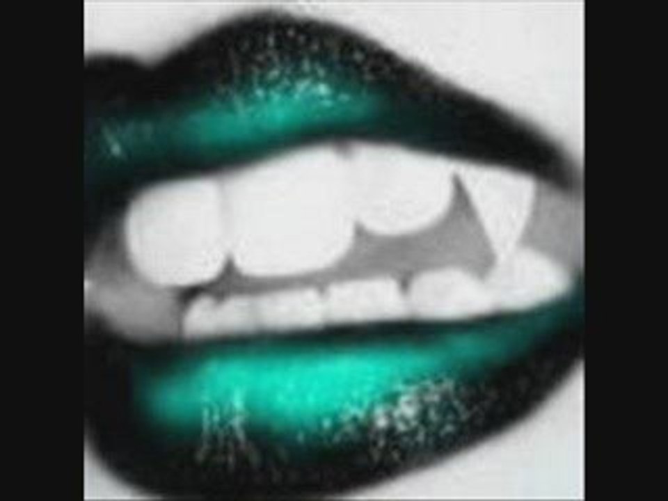 White Lumps on Throat - How to Remove Tonsil Stones