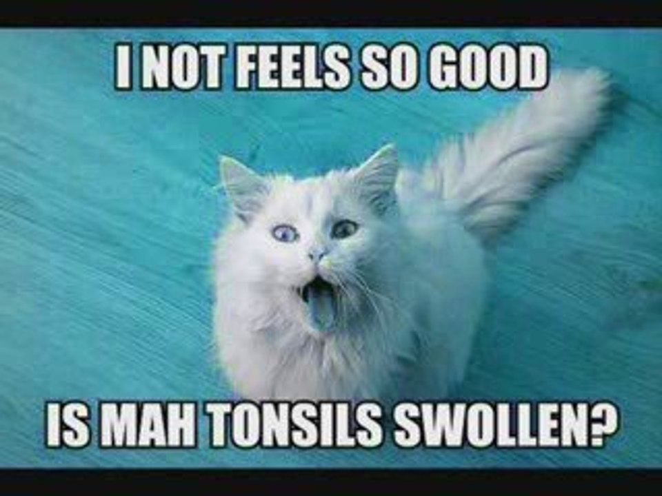 Scrape the throat in order to remove Tonsiliths