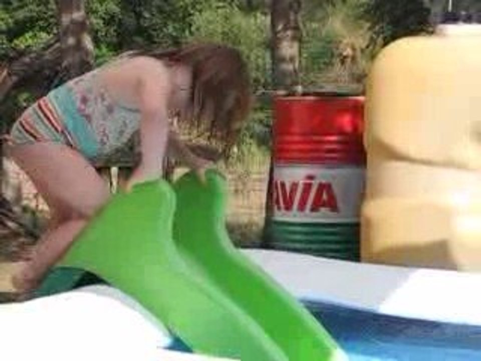Julie à la piscine
